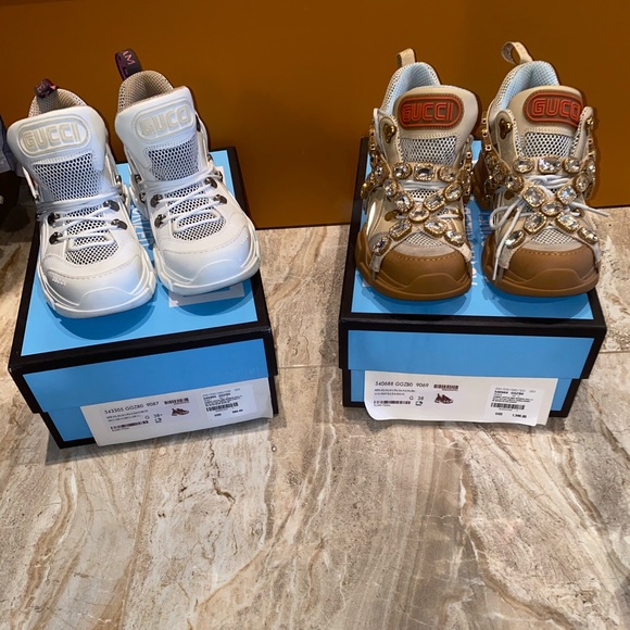 Gucci white and silver Flashtrek sneakers💕 - Picture 4 of 14